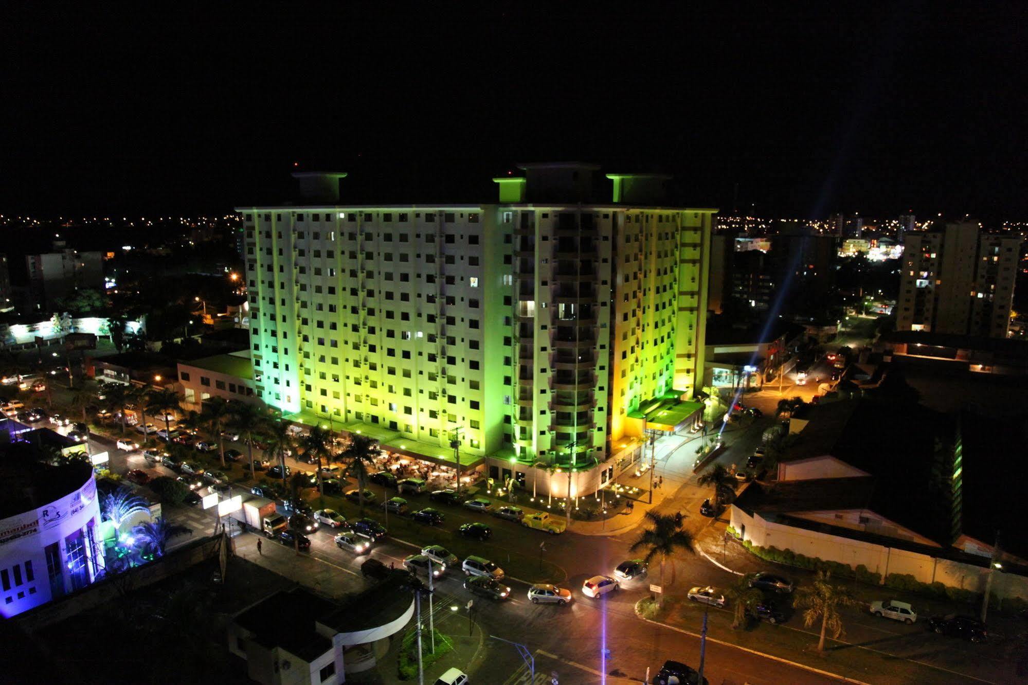 Boulevard Suite Hotel By Wam Experience Caldas Novas Bagian luar foto